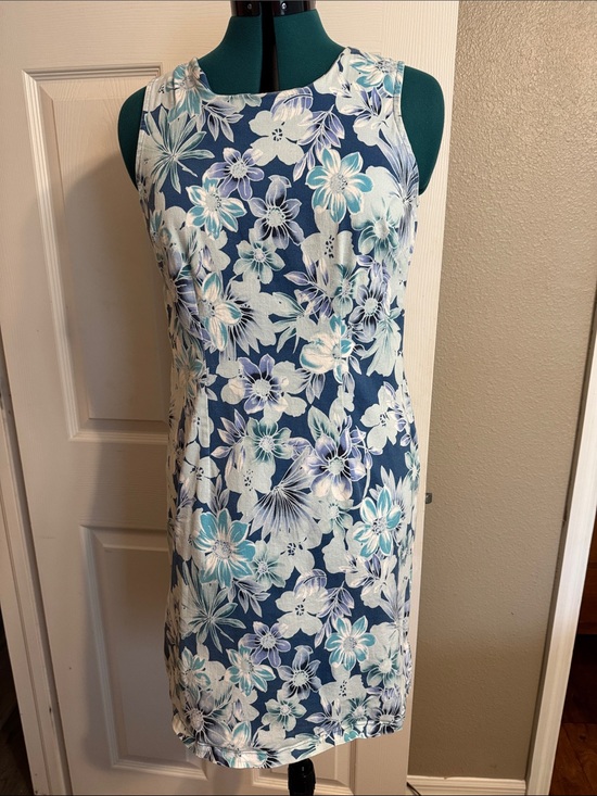 Faded Glory Dresses & Skirts - Faded Glory Navy Floral Sleeveless Midi Dress